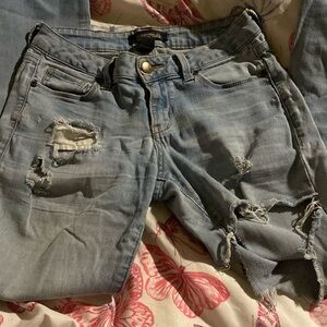 Forever 21 low-rise ripped jeans